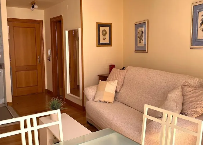 Con Parking-palacio De Festivales Apartment *